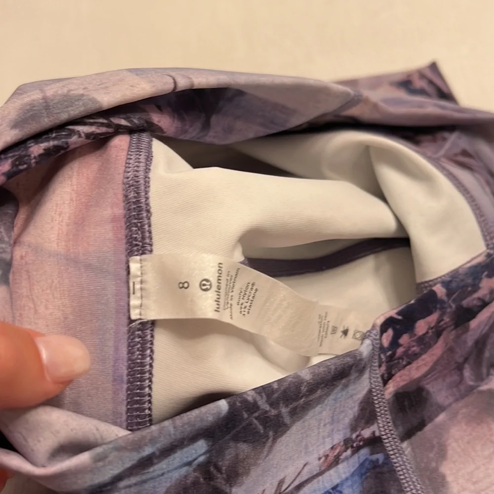 34. Lululemon Wunder Under HR Crop 23” Sunrise Silhouette Multi - Picture 5 of 5